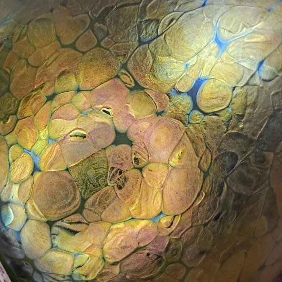 Vintage 1997 Lundberg Studios Gold Iridescent Art Glass Vase 10” - Picture 6 of 7